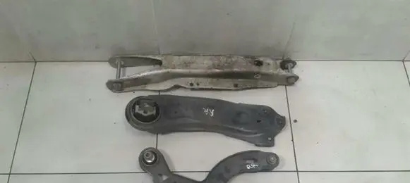 Mercedes-Benz A W176 Rear upper control arm/wishbone A2463500506 A2463501006