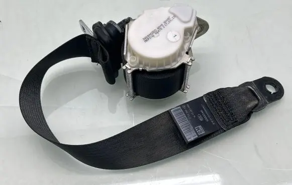 Opel Meriva B Rear seatbelt 34084670D 1470Z17013