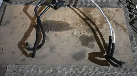 BMW X7 G07 Engine coolant pipe/hose