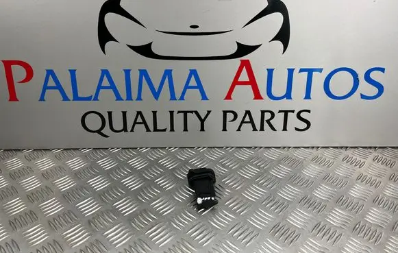 Mini Cooper Countryman R60 Mass air flow meter 0281006092