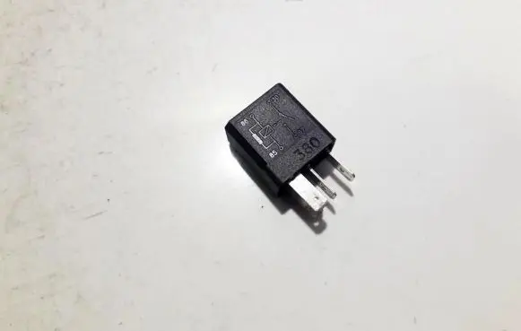 Fiat Punto (188) Other relay 46520421 702.30