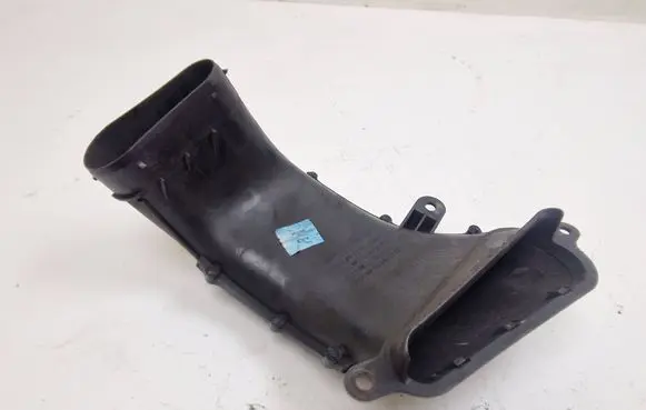Jaguar XF X250 Air intake duct part 8X239A673AB