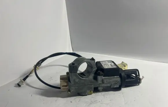 Nissan X-Trail T30 Ignition lock 28590C9902 97RI000005 2671032209
