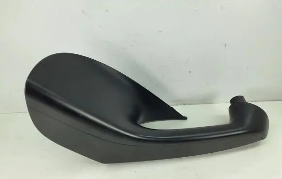 Volkswagen PASSAT B6 Rear door handle trim 3C4868187A