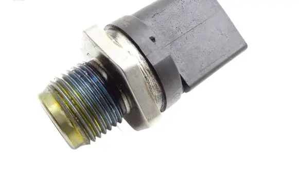 Mercedes-Benz ML W164 Fuel pressure sensor A0061536528 0281002843