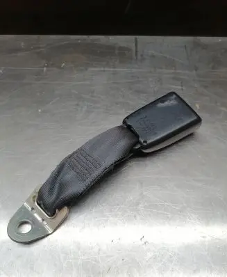 Rear seatbelt buckle