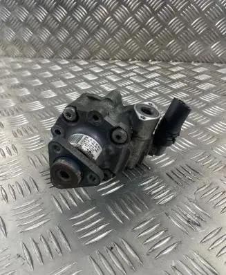 Audi Q7 4L Power steering pump 7L8422154F