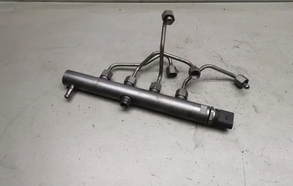 Mercedes-Benz E W213 Fuel main line pipe A6540700095 A6549050800