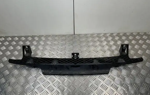 Volkswagen Touareg II Front bumper mounting bracket 7P6807200