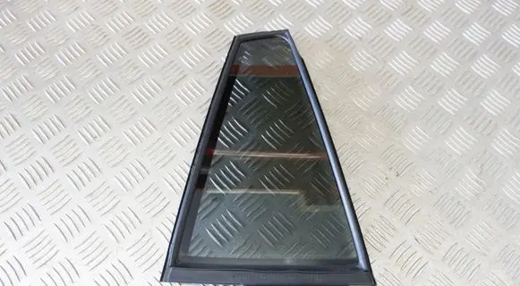 Toyota RAV 4 (XA40) Rear vent window glass 6812342130 6818842060