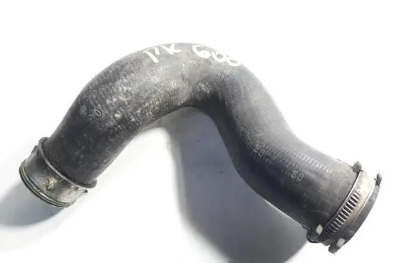 Audi Q7 4L Intercooler hose/pipe 7L6145738A