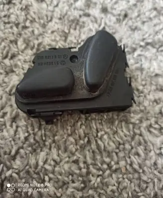 Mercedes-Benz C W203 Seat control switch 2108213851 03463816