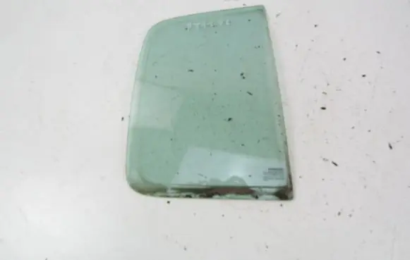 Renault Clio II Rear side window 