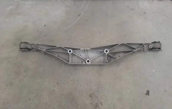 BMW X1 F48 F49 Rear differential/diff mount bracket 13992010 D01798