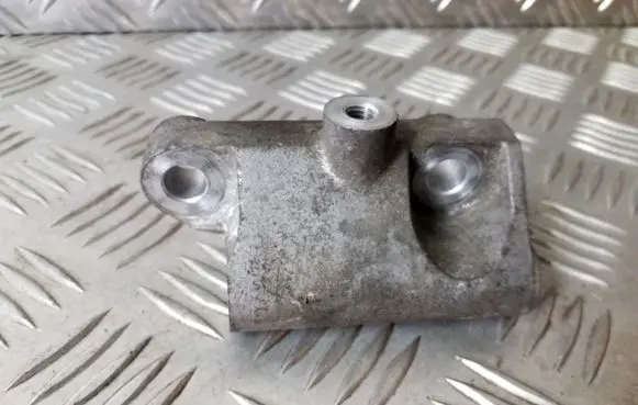 Infiniti FX Generator/alternator bracket 