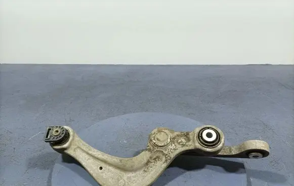 Rear control arm