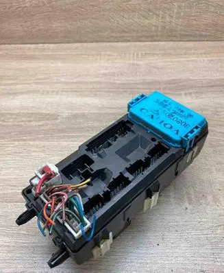 Volvo S40, V40 Fuse box set 30807016 30807050