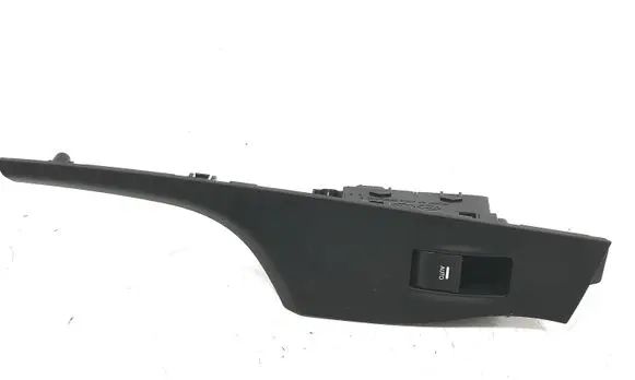 Hyundai i40 Electric window control switch 935803Z0004X 39R5201000 39R5101310