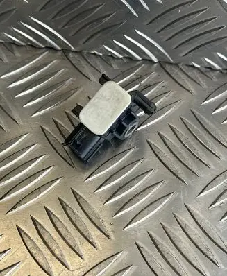 Nissan Leaf I (ZE0) Airbag deployment crash/impact sensor 988303JA0A