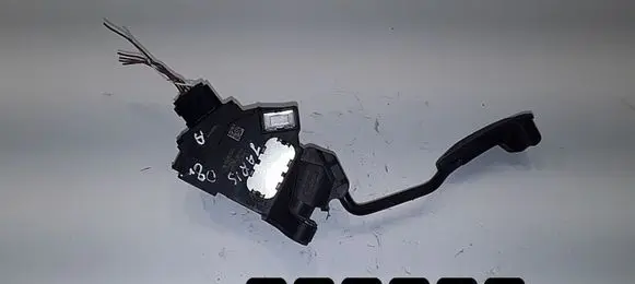 Toyota Yaris Accelerator throttle pedal 781100D020