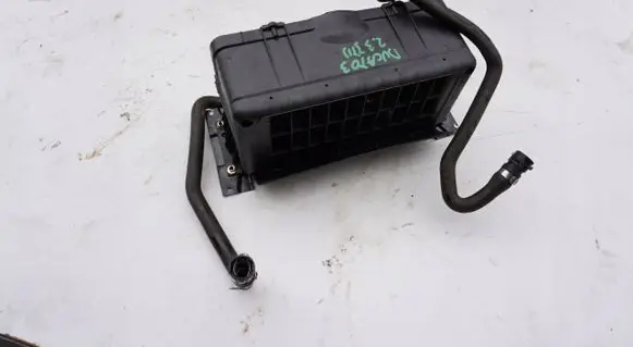 Active carbon filter fuel vapour canister