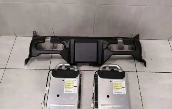 Aston Martin Vantage III Convertible roof roll over bar 6W83518C42AC