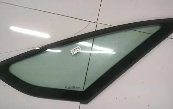 Citroen C4 Grand Picasso Front triangle window/glass AS2