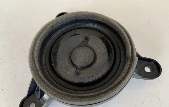 Audi A8 S8 D4 4H Front door speaker 4H0035397