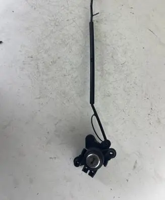 BMW 3 E46 Tailgate exterior lock 