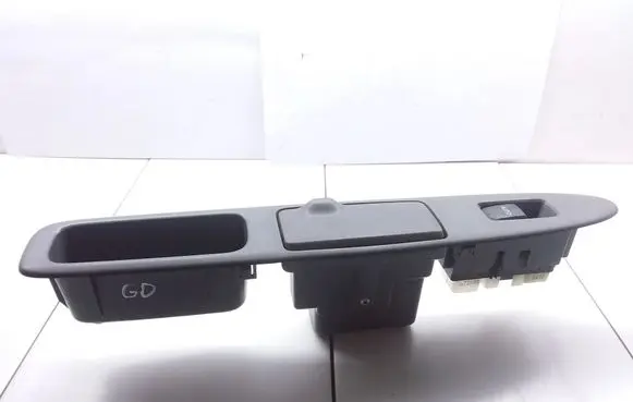 Toyota Avensis Verso Electric window control switch 8403044020 7427144110
