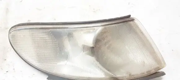 Toyota Corolla E110 Front indicator light saeaipp292