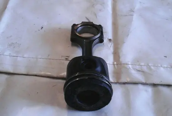 Volvo S80 Piston with connecting rod