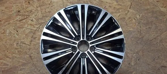 Mercedes-Benz CLA C117 X117 W117 R18 alloy rim A1774013300 K176K75