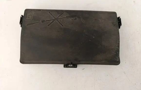 Opel Insignia A Fuse box cover 13222784 544949969