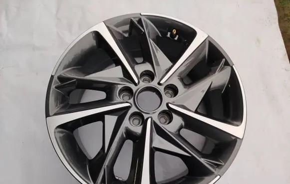 Hyundai i30 R17 alloy rim 52910-G4700