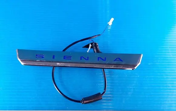 Toyota Sienna XL40 IV Front sill trim cover 30JUN2022 PT94208210