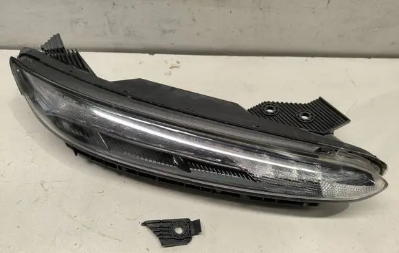 Hyundai Kona I LED Daytime headlight 82208J9600