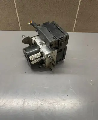 Audi Q7 4L ABS Pump 4L0614517L