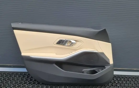 BMW 3 G20 G21 Front door card panel trim