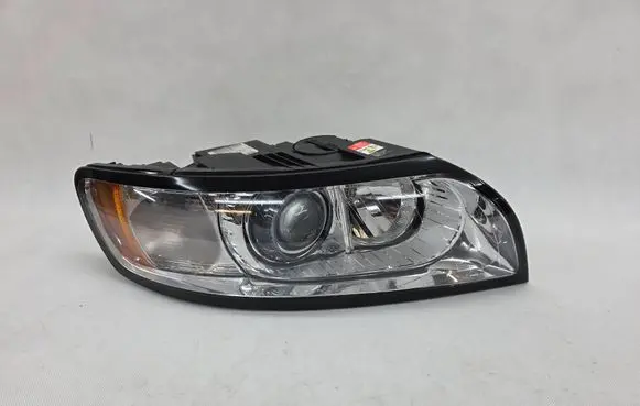 Volvo V50 Headlight/headlamp 32206140