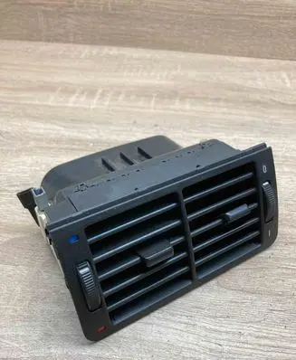 BMW 7 E38 Rear air vent grill 8390117 8390290 8364120