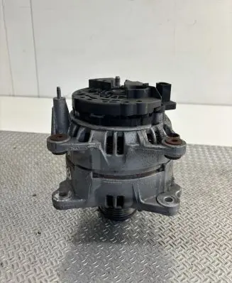 Audi Q3 8U Generator/alternator 03L903023