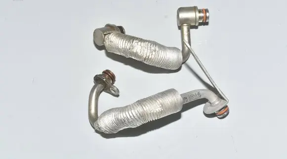 BMW X1 E84 Turbo turbocharger oiling pipe/hose 7588935 11538663516 8626654