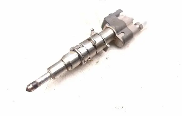 BMW 3 E90 E91 Fuel injector 7589048 758904809