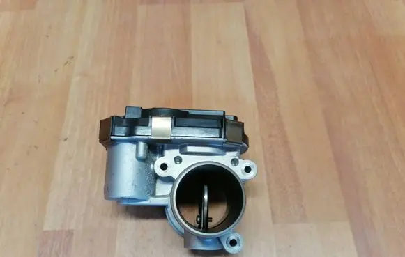 Opel Insignia B Throttle valve 55505268 72HC2025820118