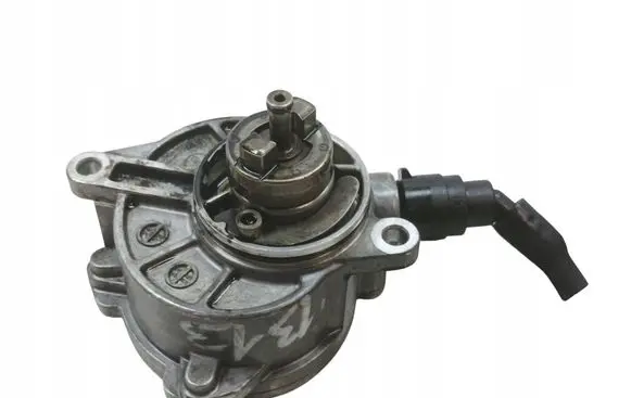 Mercedes-Benz E W211 Vacuum pump