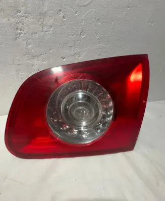 Volkswagen PASSAT B6 Tailgate rear/tail lights 272002