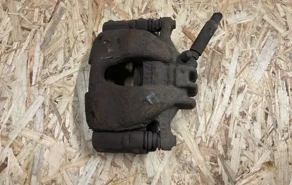 Peugeot 308 Front brake caliper