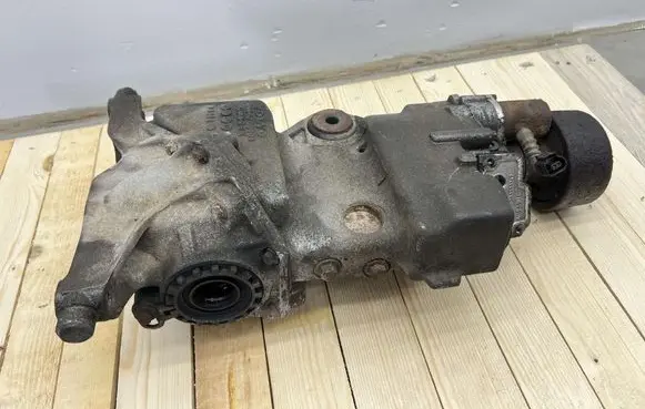 Volvo XC90 Rear differential P30713129