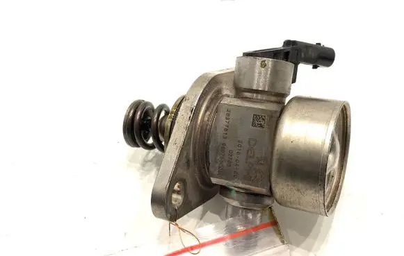 Peugeot 2008 I Fuel injection high pressure pump 9807550080